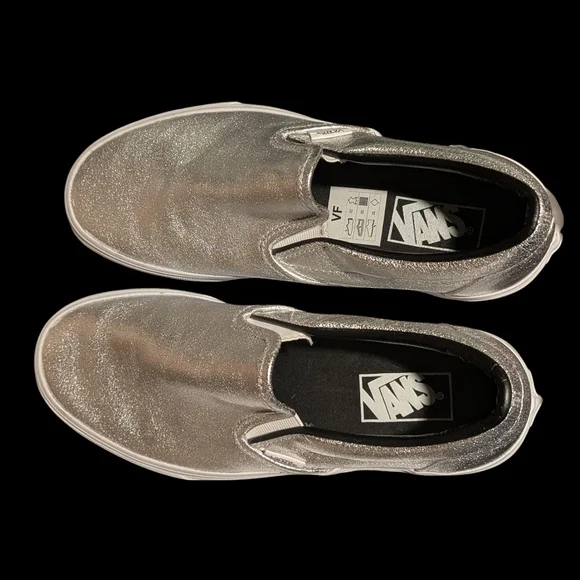 VANS Classic Slip-On Shoes - Picture 3 of 7